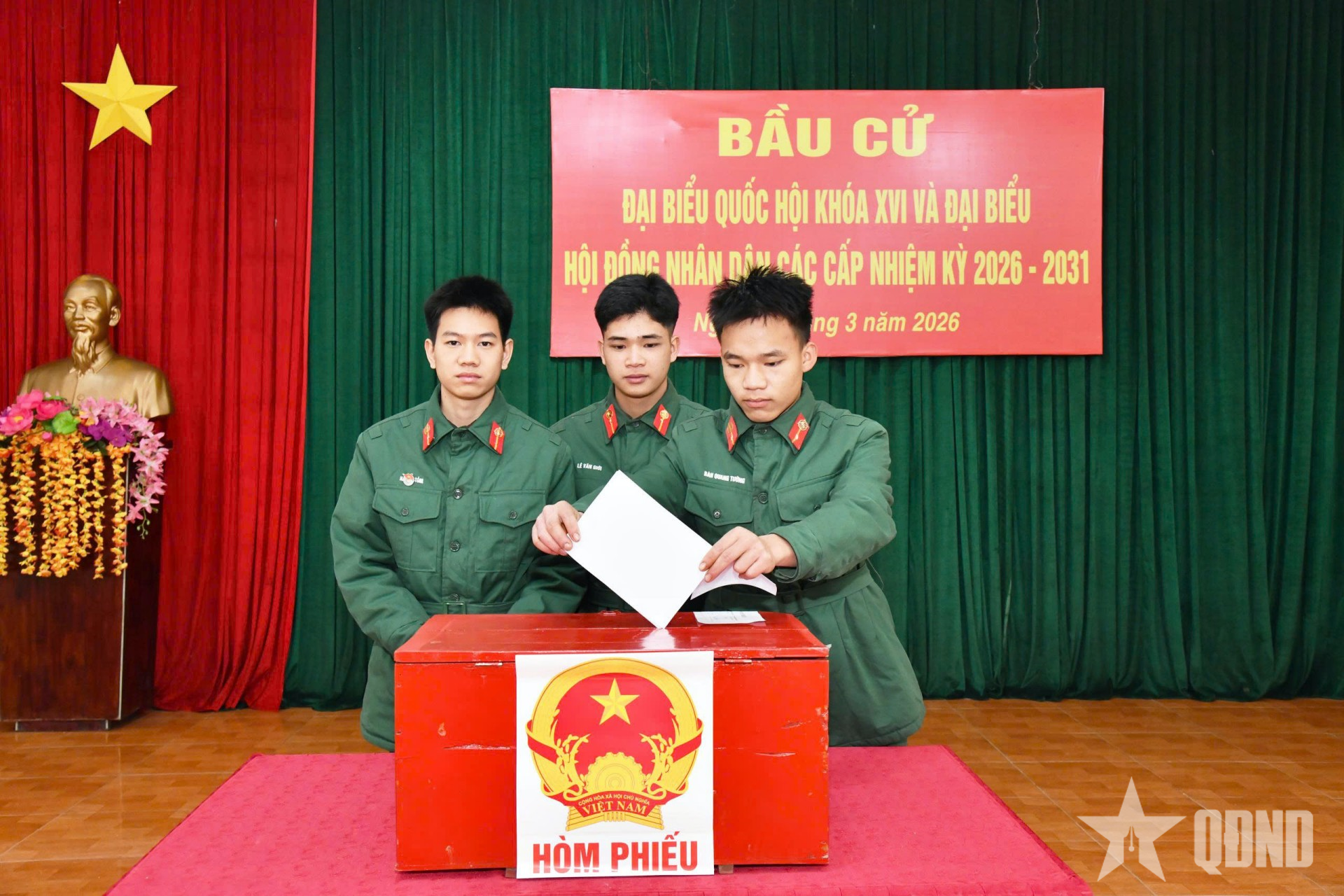 Cử tri sư đoàn 316 nêu cao trách nhiệm trong ngày bầu cử